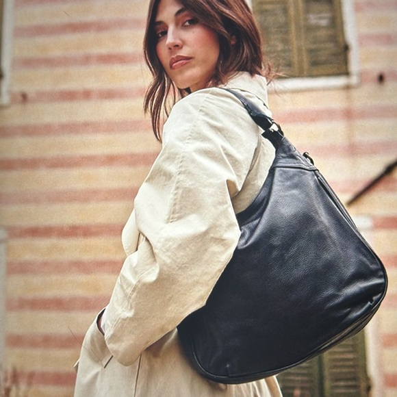 Wanderer Black Leather Hobo Crossbody Bag - Picture 1 of 11